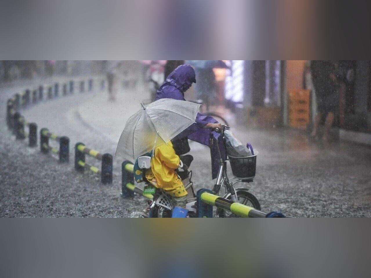 台风“美莎克”今日登陆!未来三天广东开启“倒水”模式