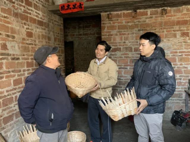 陆安春入户了解情况