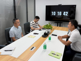 钟村街走访环保企业，现场回应诉求
