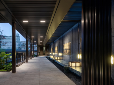 龙湖2025年营收973亿元，运营及服务业务利润稳定