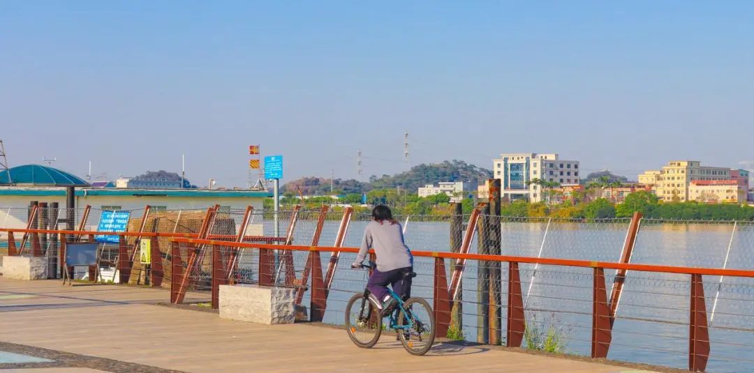 蓬江国际马拉松公园。