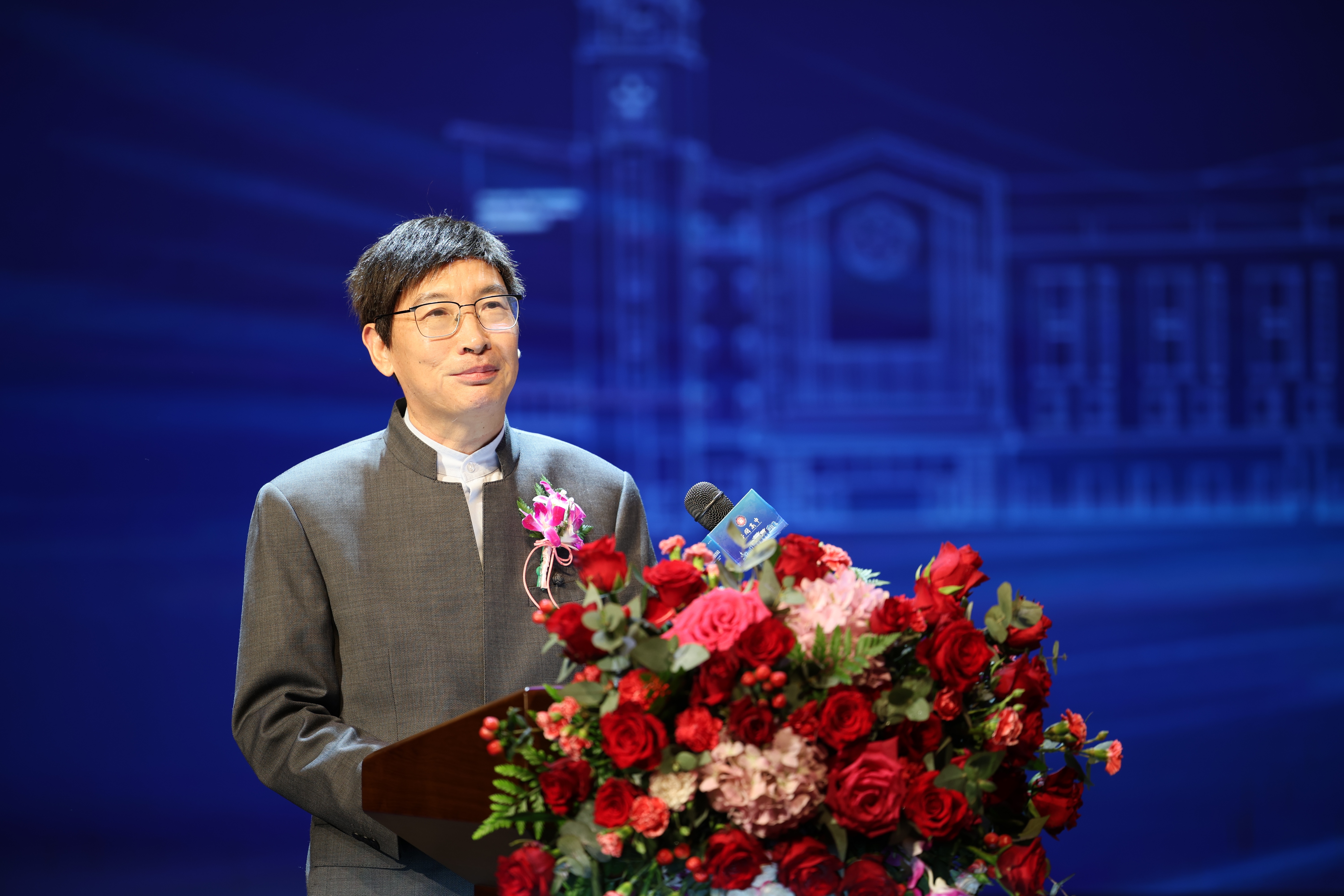 容闳高中创校校长任学宝。 容闳高中创校校长任学宝。