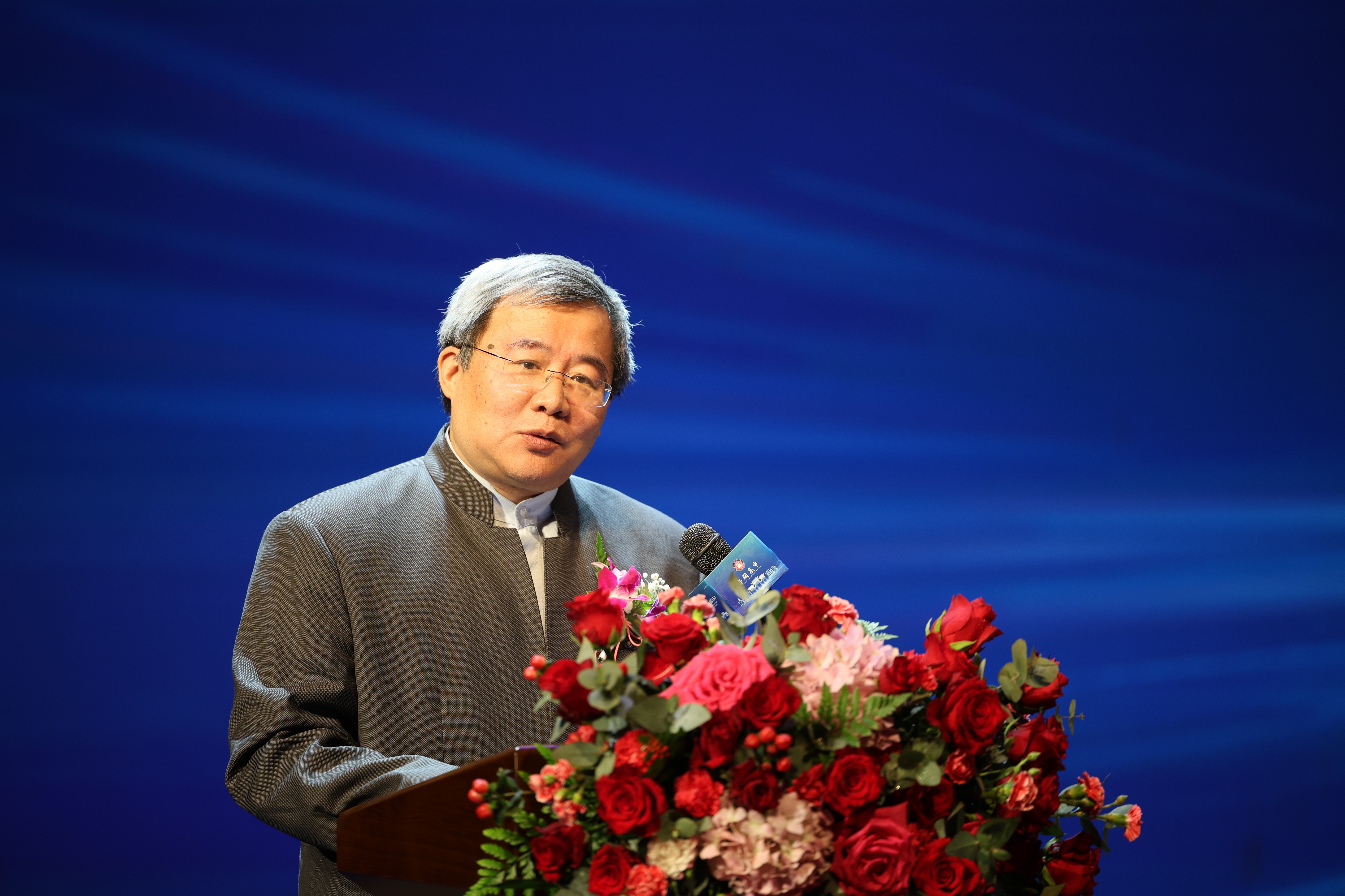 清华大学航天航空学院教授、容闳高中科创校长高云峰。 清华大学航天航空学院教授、容闳高中科创校长高云峰。