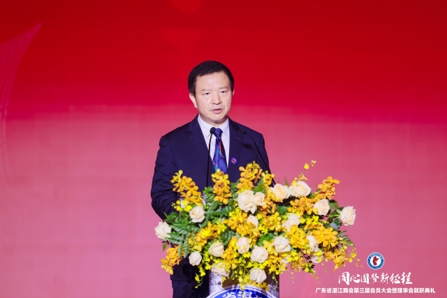 中共湛江市委副書記、市長曾進澤
