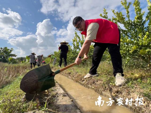 一等奖摄影作品《“为”有源头活水来》 