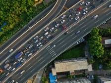 出行请注意，深圳湾口岸4日将迎出入境双向高峰