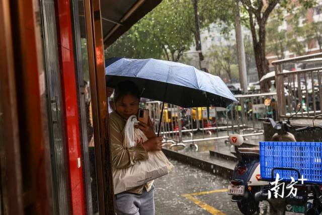 暴雨持续！广州9区发布暴雨黄色预警