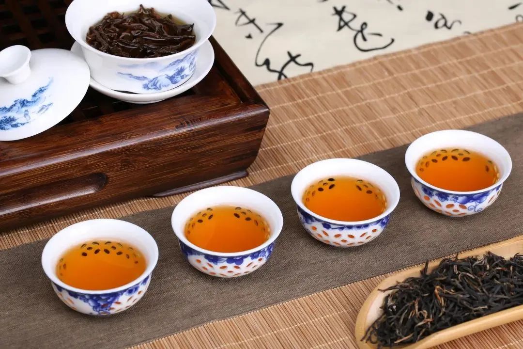 泡茶。茶厂供图 泡茶。茶厂供图