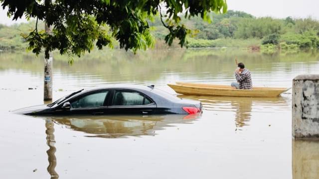 洪峰过境清远，水位缓降但防御不松｜南方+视频