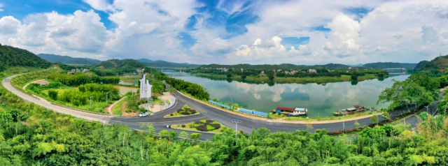 封開賀江碧道畫廊,。歐鏡開 攝