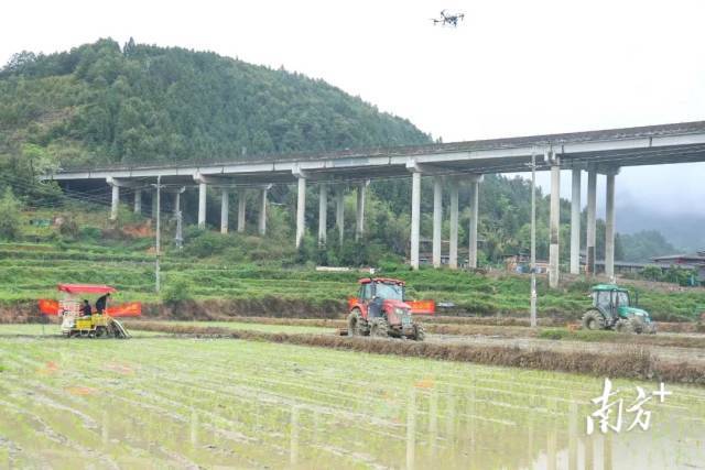 拟上市银行IPO定价“躺枪”市盈率警戒线