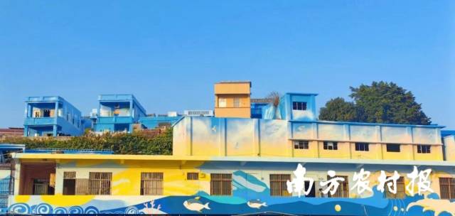 江门鲲鹏村入选广东省“百县千镇万村高质量发展工程”首批典型村。 江门鲲鹏村入选广东省“百县千镇万村高质量发展工程”首批典型村。