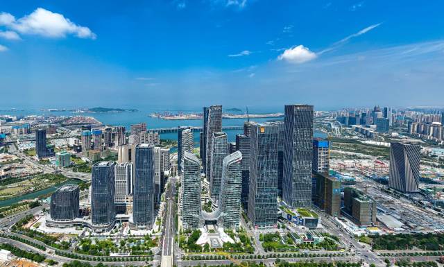 跨河上班，幸福翻番！港澳人士在深有了“新工作” | 湾区5年深圳5变