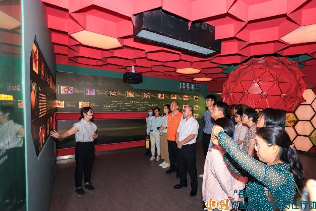 农业科技特派员参观增城区仙村镇基岗村荔枝小镇