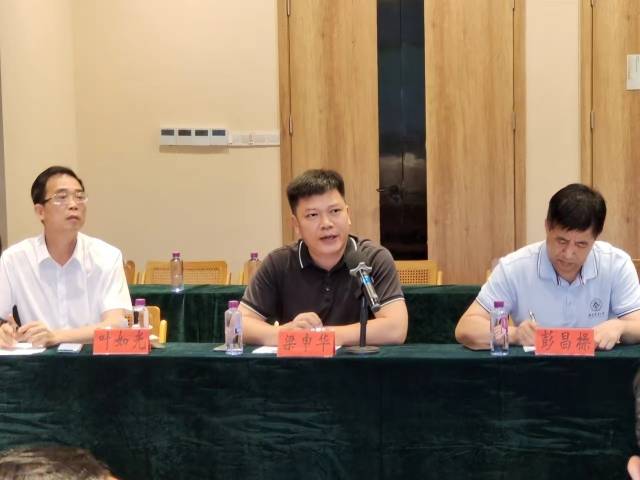 廣東省花卉產(chǎn)業(yè)園聯(lián)盟理事長梁申華