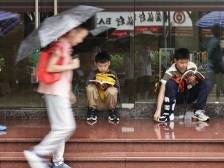 广东暴雨连连，注意防御