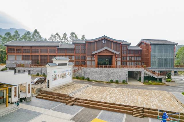 红罗村面貌焕然一新。 红罗村面貌焕然一新。