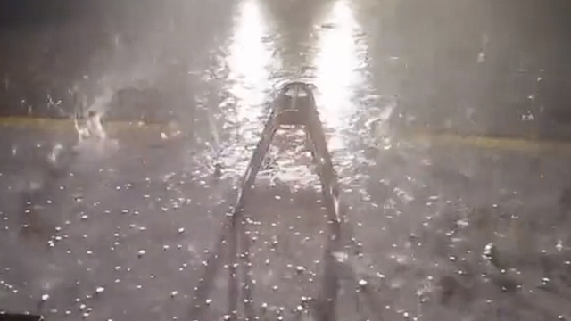 视频｜双预警生效！中山民众街道冰雹来袭