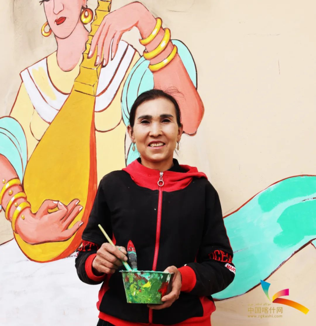 这些笑容真切又朴实，满载着对未来的信念与希望。喀什地区融媒体 记者迪力努尔·吐尔洪 摄