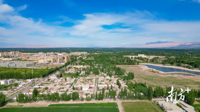 疏附县吾库萨克镇地理风貌。