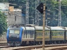 受暴雨影响，广铁计划停运京广铁路普速列车62列