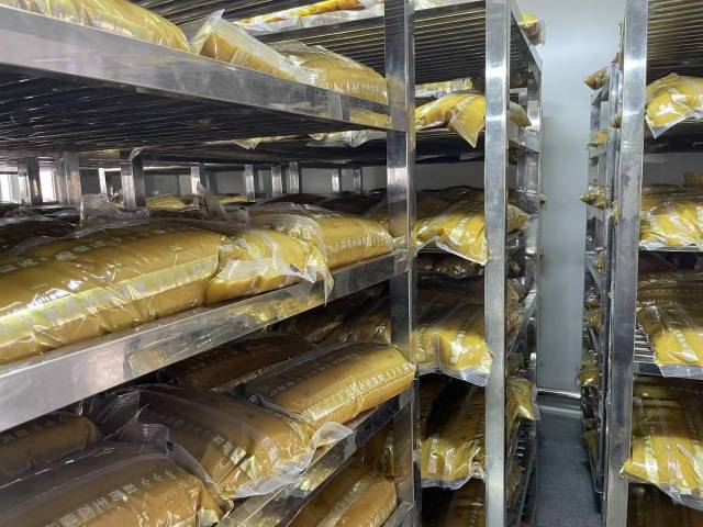 科芮食品的馅料储藏室。