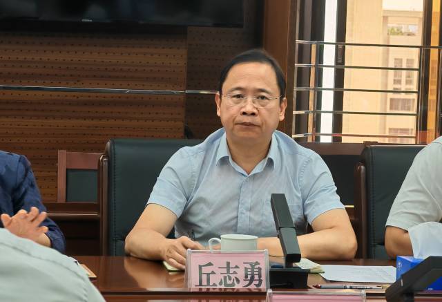 广东省农业对外经济与农民合作促进中心主任丘志勇 。