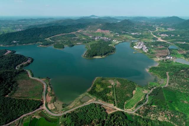 半月湖 图片来源：安徽文旅