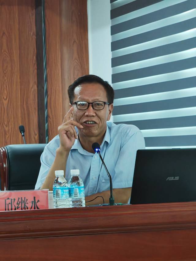 省农科院果树所研究员邱继水