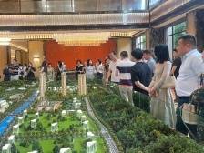 楼市重磅政策“三箭齐发”，万科等多个地产股涨停