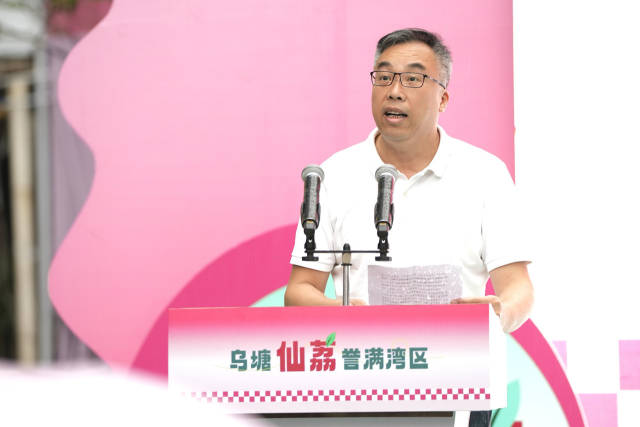 广州市越秀区政协副主席、区对口支援工作领导小组副组长陆伟刚