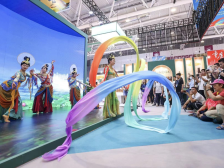 以文兴产，深圳是如何既“拼经济”又“拼文化”的？｜文化力量 深圳向新