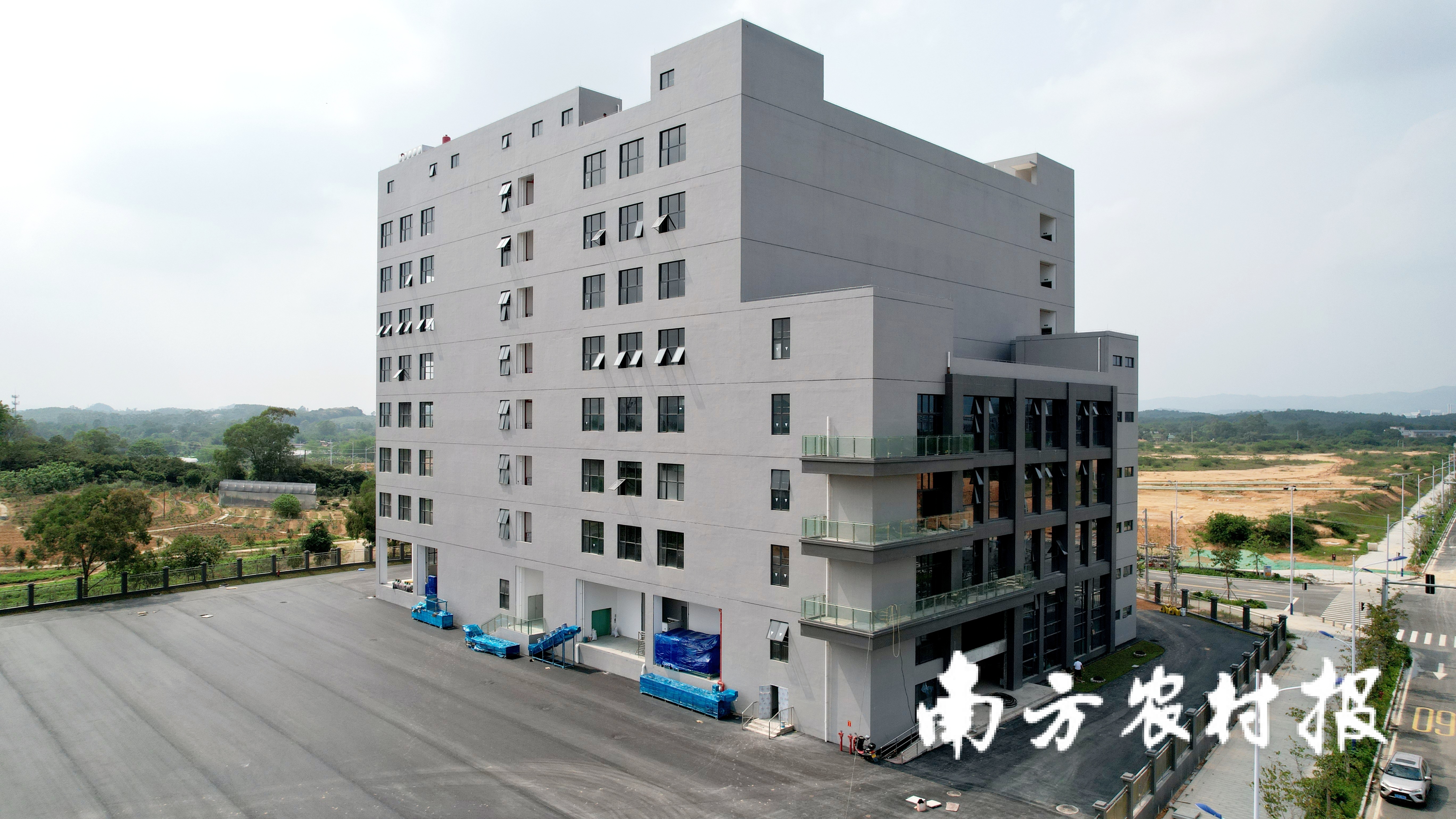 广州市从化华隆果菜保鲜有限公司明珠厂区，是从化区农产物加工财富园紧张组成部份。