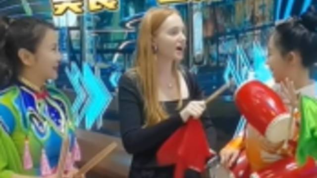 视频 | 吃不停！“歪果仁”被文博会美食“圈粉”