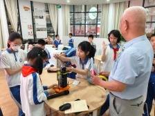 南山“五老讲师团”送课到新围社区