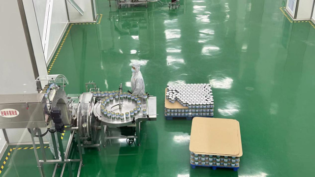 陕西和氏乳业集团现代化生产车间。 李瑞雪摄
