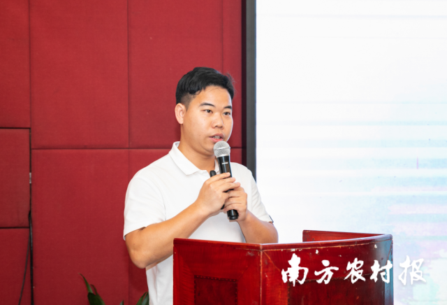 恩平郁文中学政教处副主任、2024年广东省五一劳动奖章获得者邓森才分享了个人援藏支教的经历和心得。