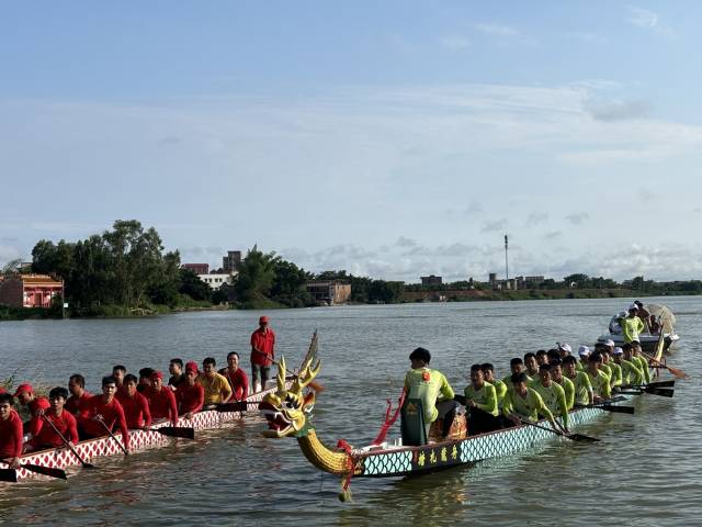 鳌头本地龙舟队队员提前两个月开始奋力备赛。林伊晴 摄