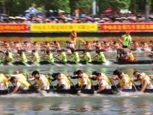 快讯｜粤港澳大湾区（中山）龙舟邀请赛打响