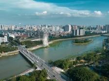 航拍茂名｜小东江与摩天轮：时光流转 城市更迭