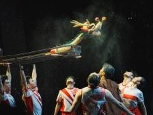 演“活”岭南龙舟魂！舞剧《龙·舟》引港澳龙舟队员观演