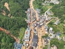 视频直击 平远县泗水镇生命通道已抢通！