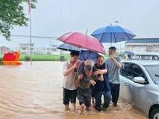 梅州党员干部闻汛而动，奋力筑起“红色堤坝”