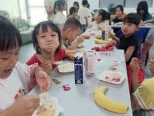 西丽街道阳光社区儿童集体过生日，共享美好时光