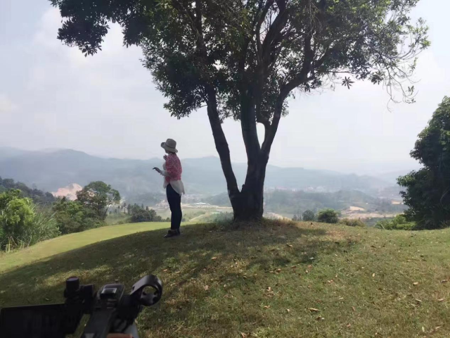 河源东源康禾镇,陈菊芬走访拍摄客家聚居地。 河源东源康禾镇,陈菊芬走访拍摄客家聚居地。