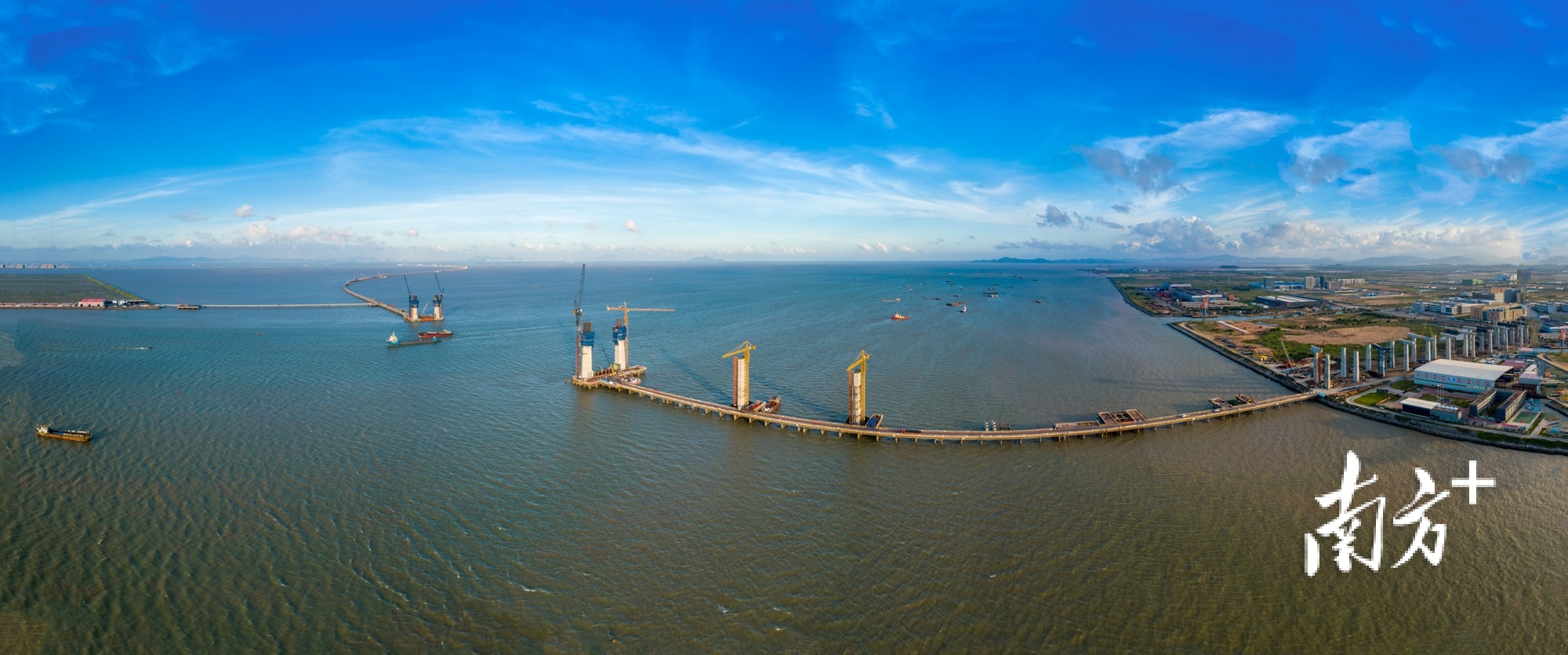 2020年7月11日深中通道建设工地。