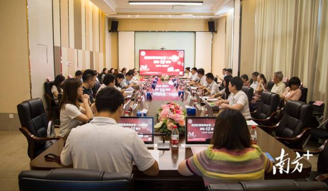 珠海市第三人民医院第二届“媒体开放日”座谈会现场。  