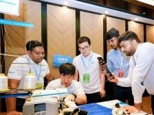 能拉飞机的缝纫机，如何跑赢“面料越野赛”｜寻找数字化标杆