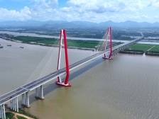 穿越深中通道，深圳人如何一脚油门到江门