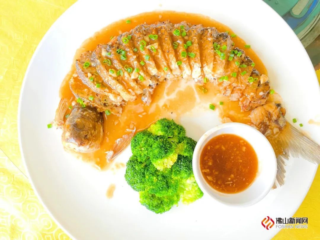 酿鲮鱼。朱广晖 摄 酿鲮鱼。朱广晖 摄